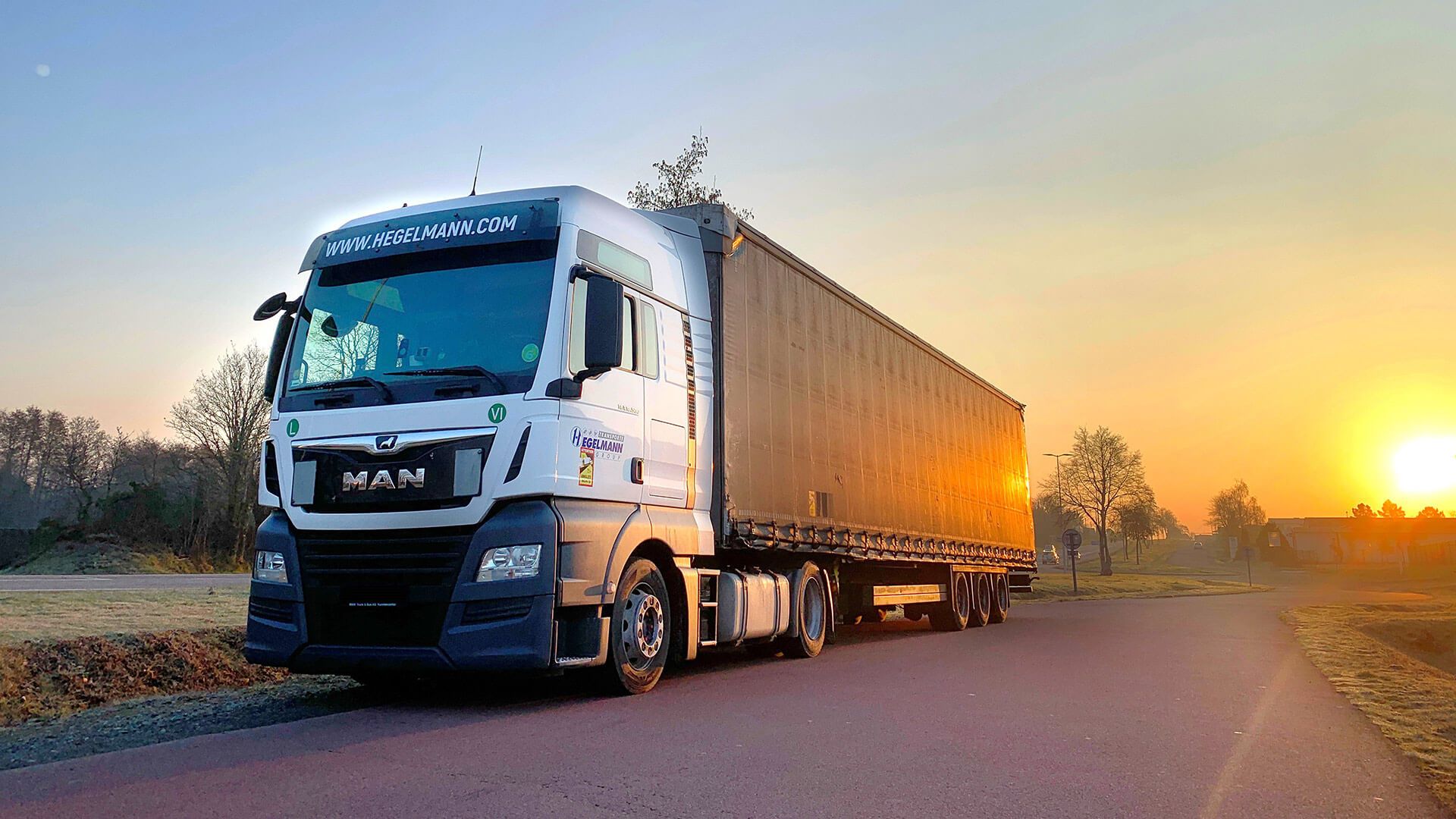 заказать фуру для перевозки Москва