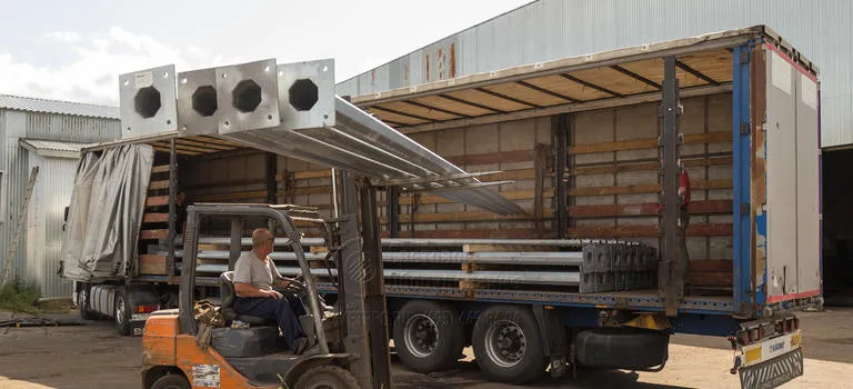 доставка столбов ЛЭП Москва