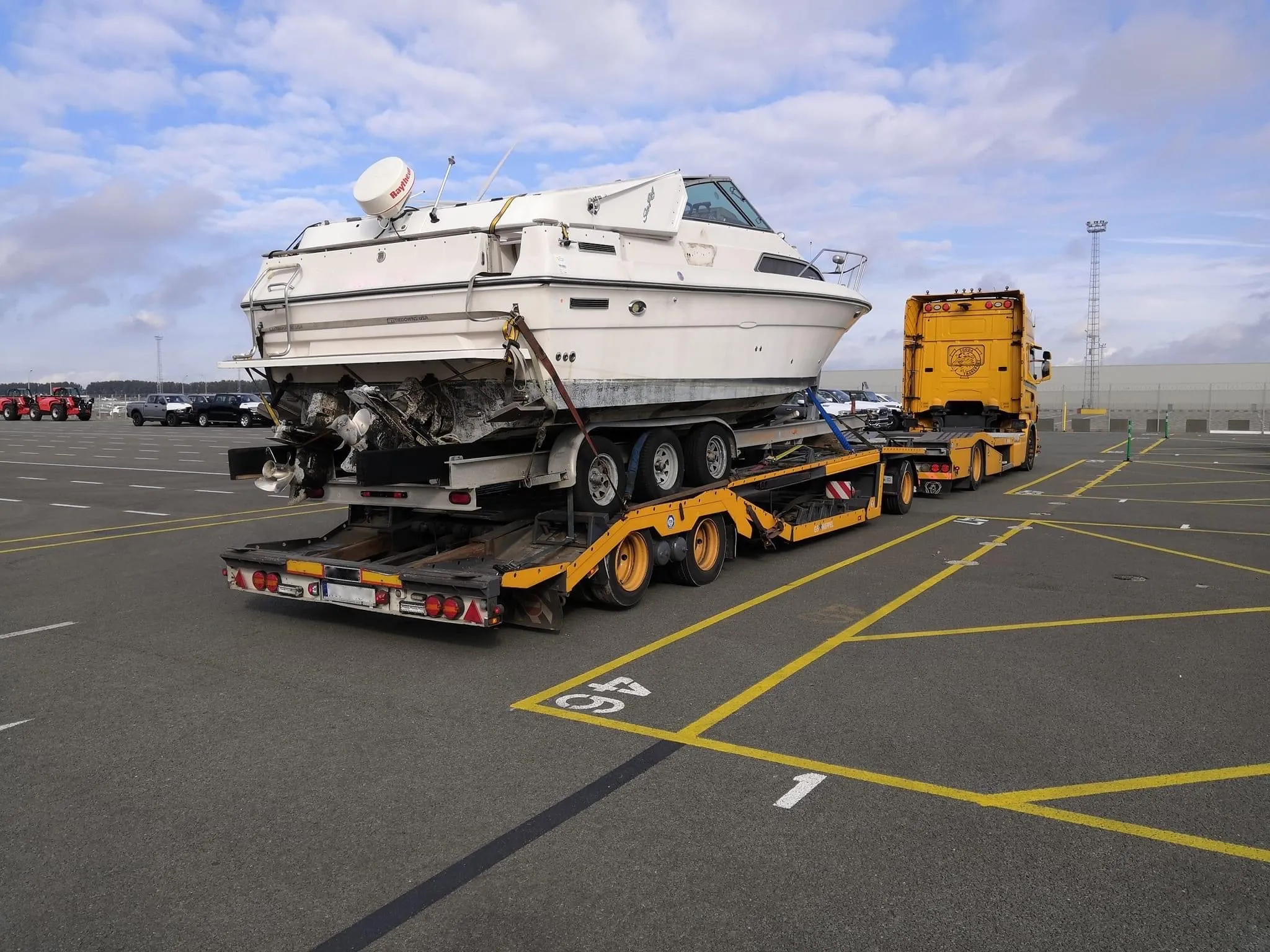 доставка яхты Клин